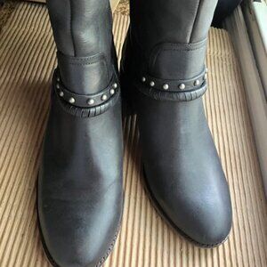 Pair of Lucky Brand Knee Boots size 8.5